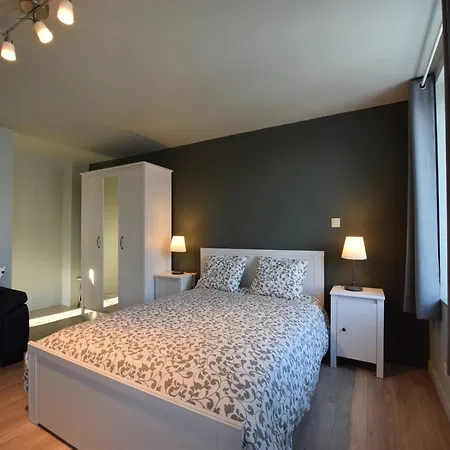 In Florenville With Garden *