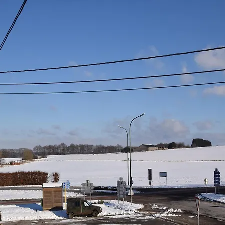 Casa de Férias In Florenville With Garden