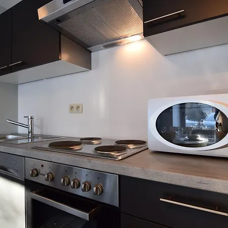 펜션 Modern In Florenville With Garden Chassepierre